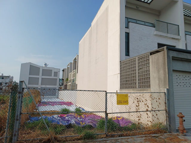 虎尾鎮高鐵特區虎興東一街鄰路邊間一整片牆壁出租